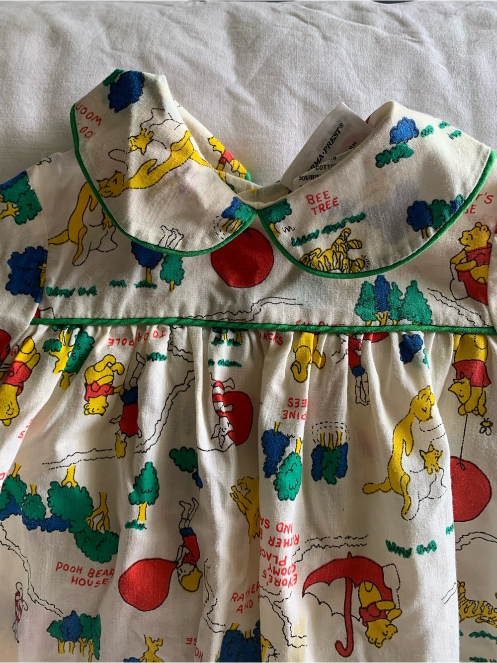 Vintage 1970’s Sears Winnie the Pooh Printed Toddler Dress - Picture 2 of 8